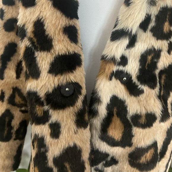 VENUS Medium Faux Cheetah Fur Jacket NWOT - Picture 3 of 4